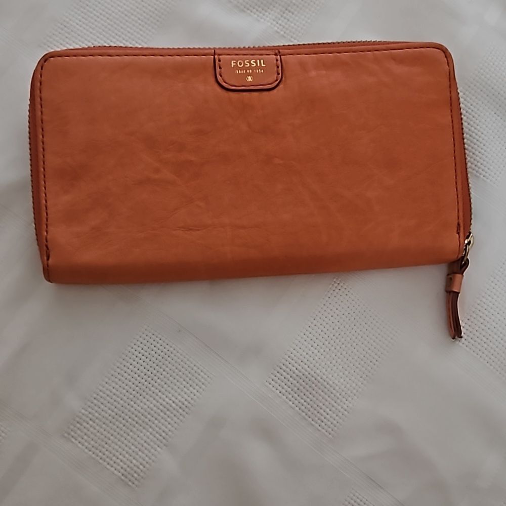 Fossil Women's Leather Wallet Orange
